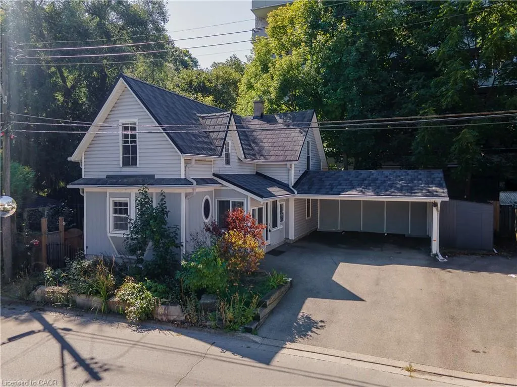 12 Maple Avenue