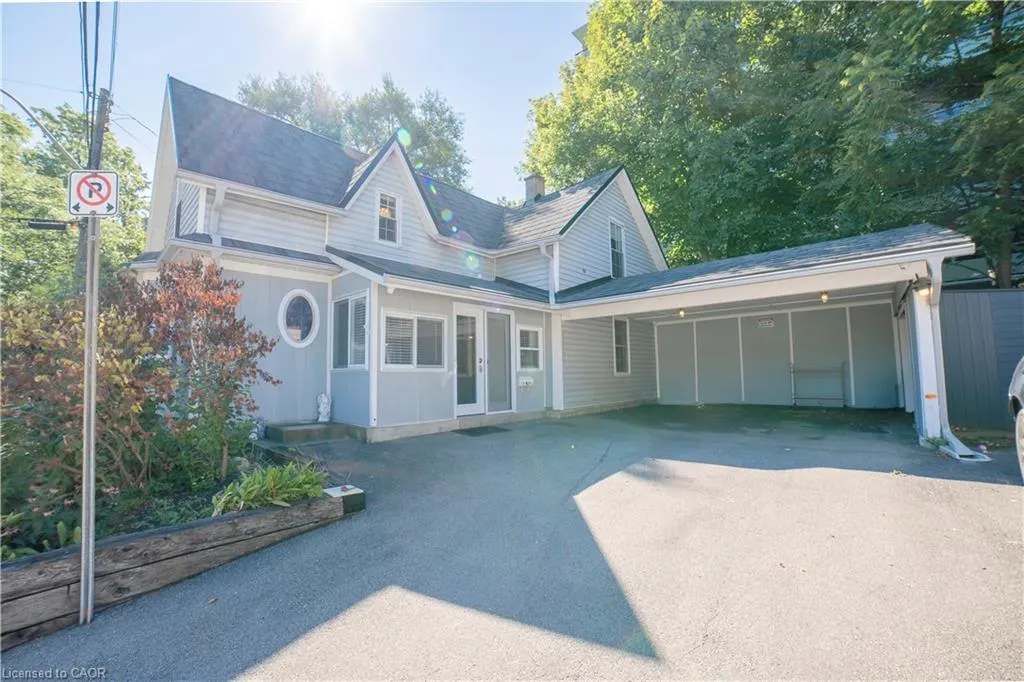 12 Maple Avenue