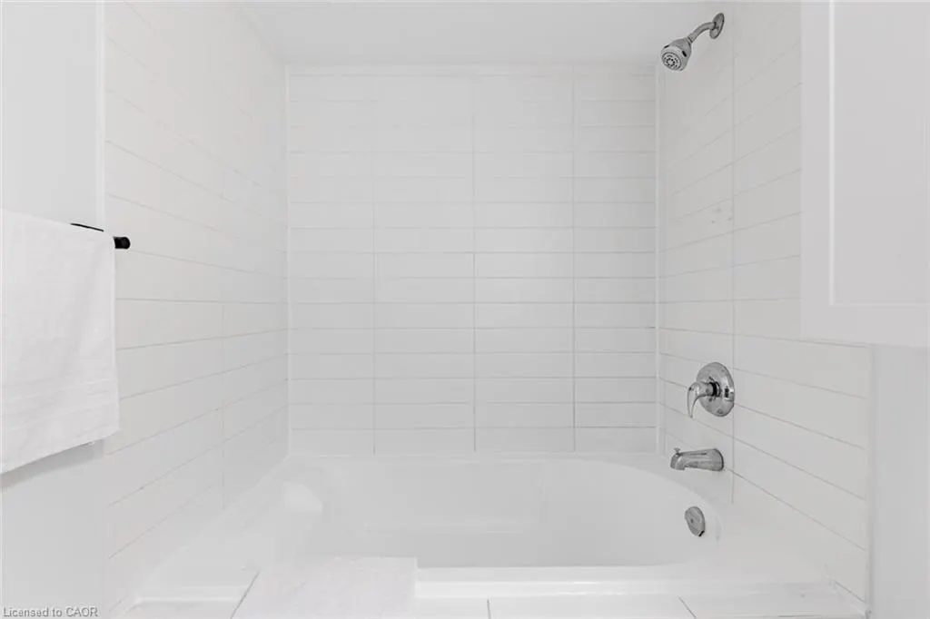 155 Legion Road N, #1714