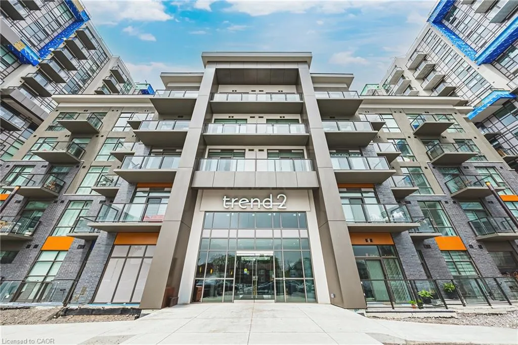 460 Dundas Street E, #327