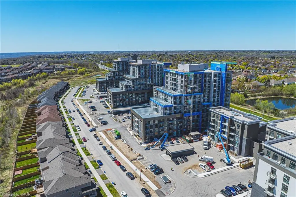 460 Dundas Street E, #327