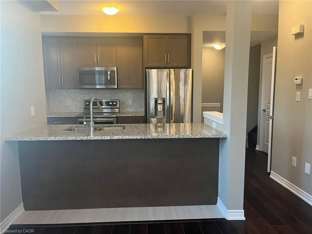 377 Cranbrook Common