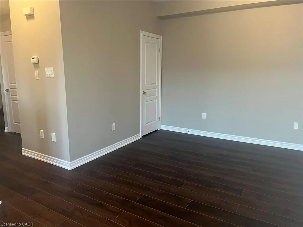 377 Cranbrook Common