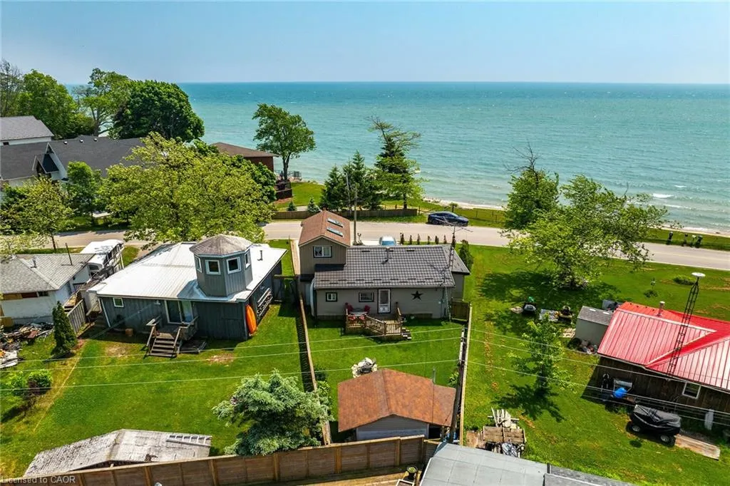 271 Blue Water Parkway