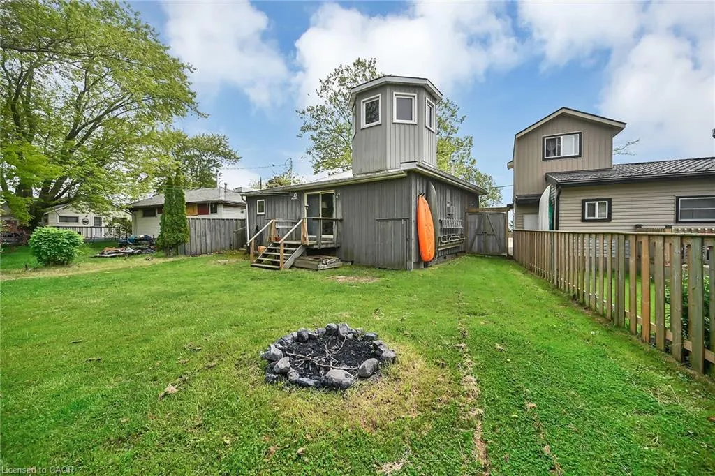 271 Blue Water Parkway
