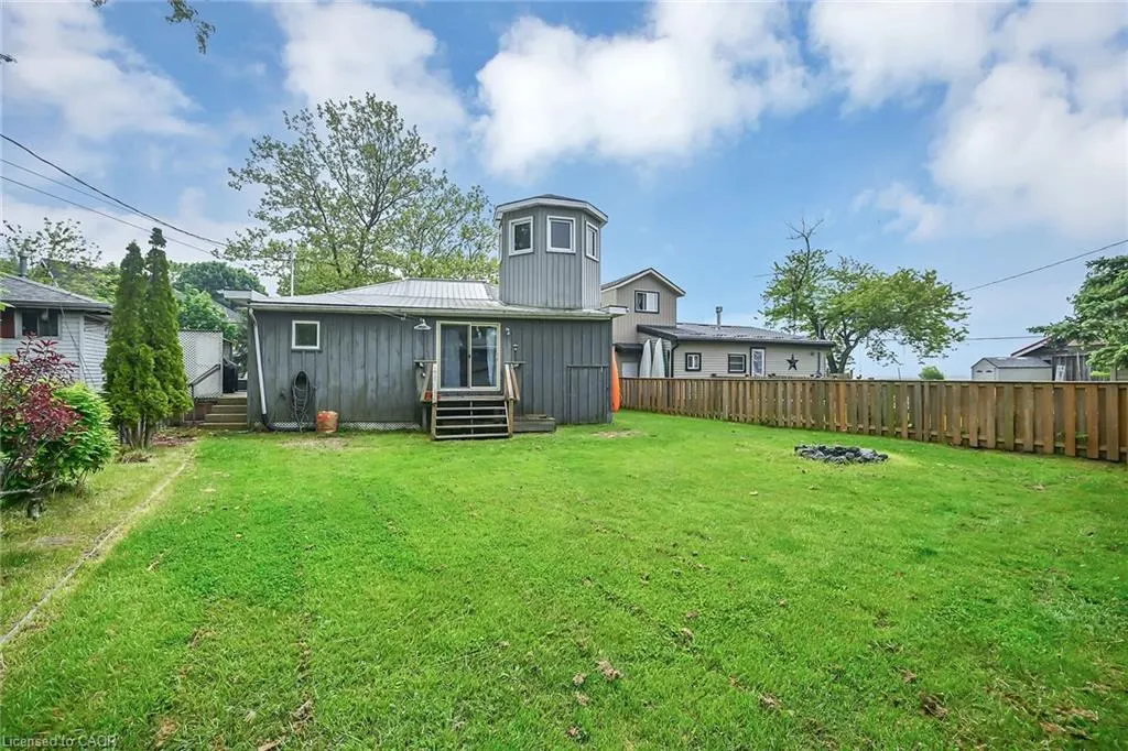 271 Blue Water Parkway