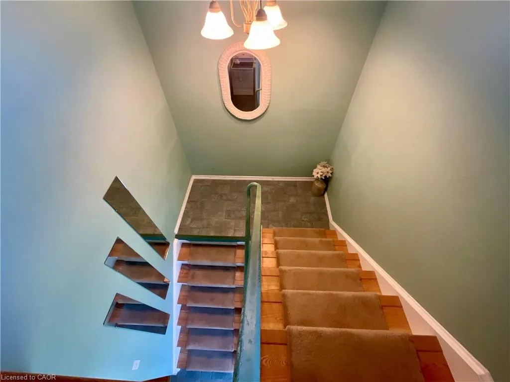 4 Rosanne Crescent