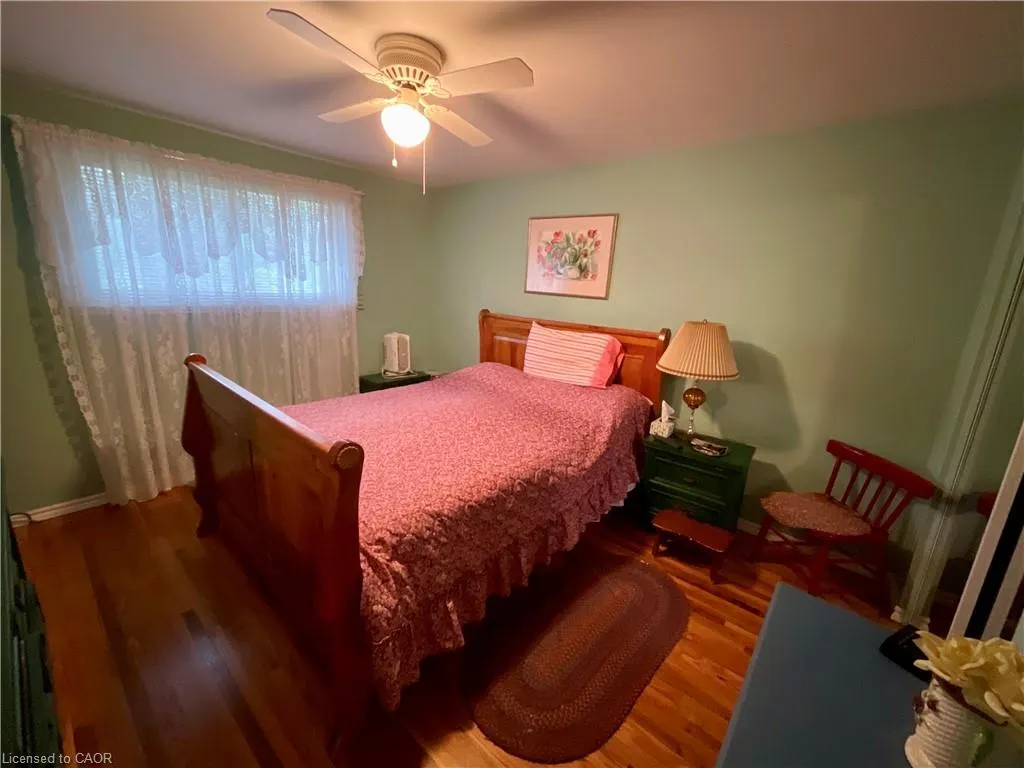 4 Rosanne Crescent