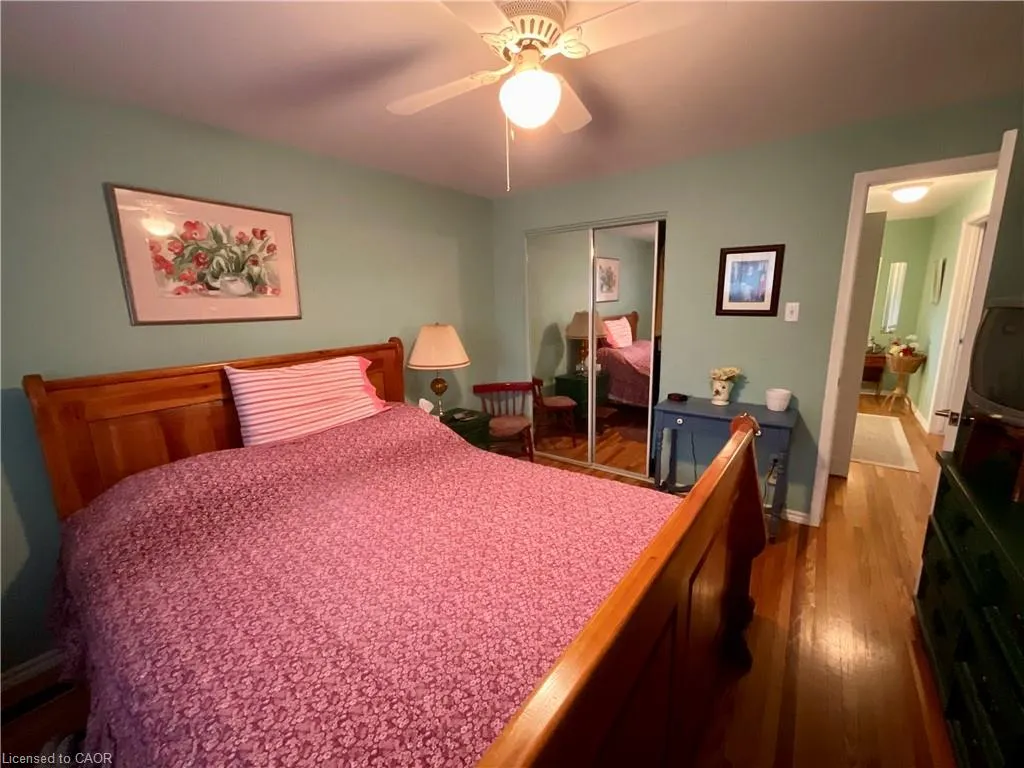 4 Rosanne Crescent