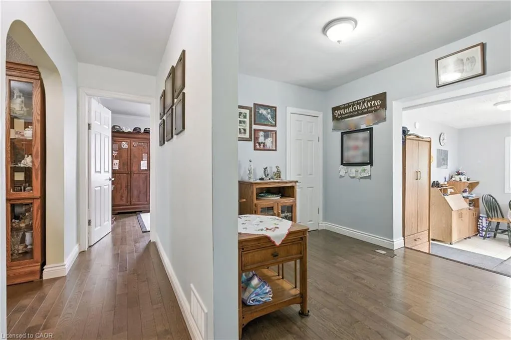 11 James Avenue