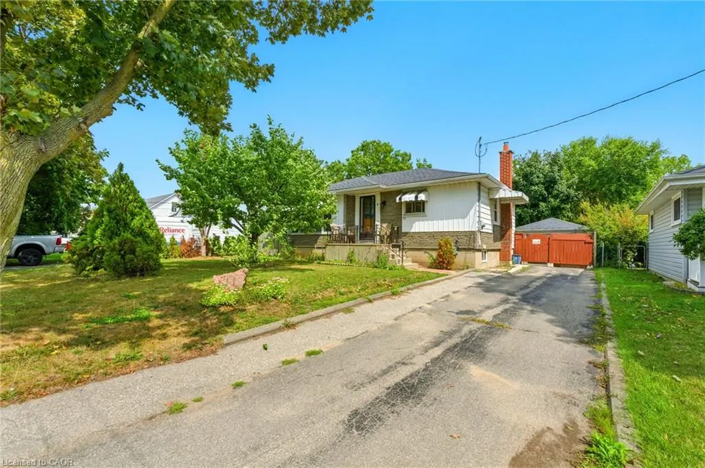 11 James Avenue