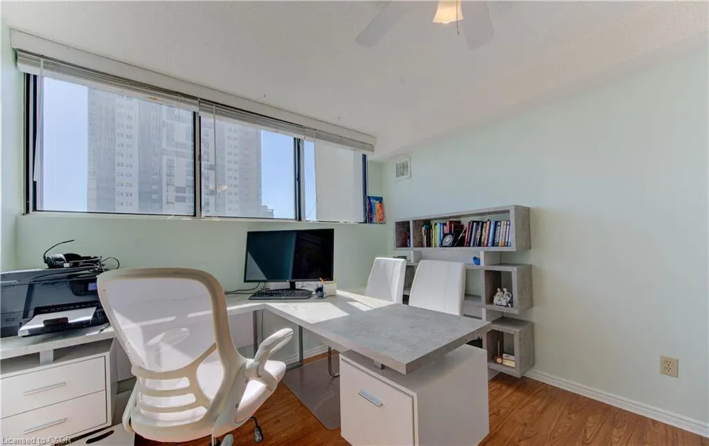 375 King Street N, #504