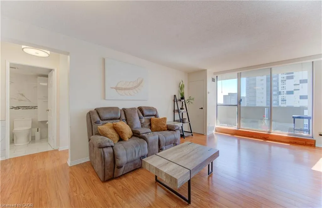 375 King Street N, #504