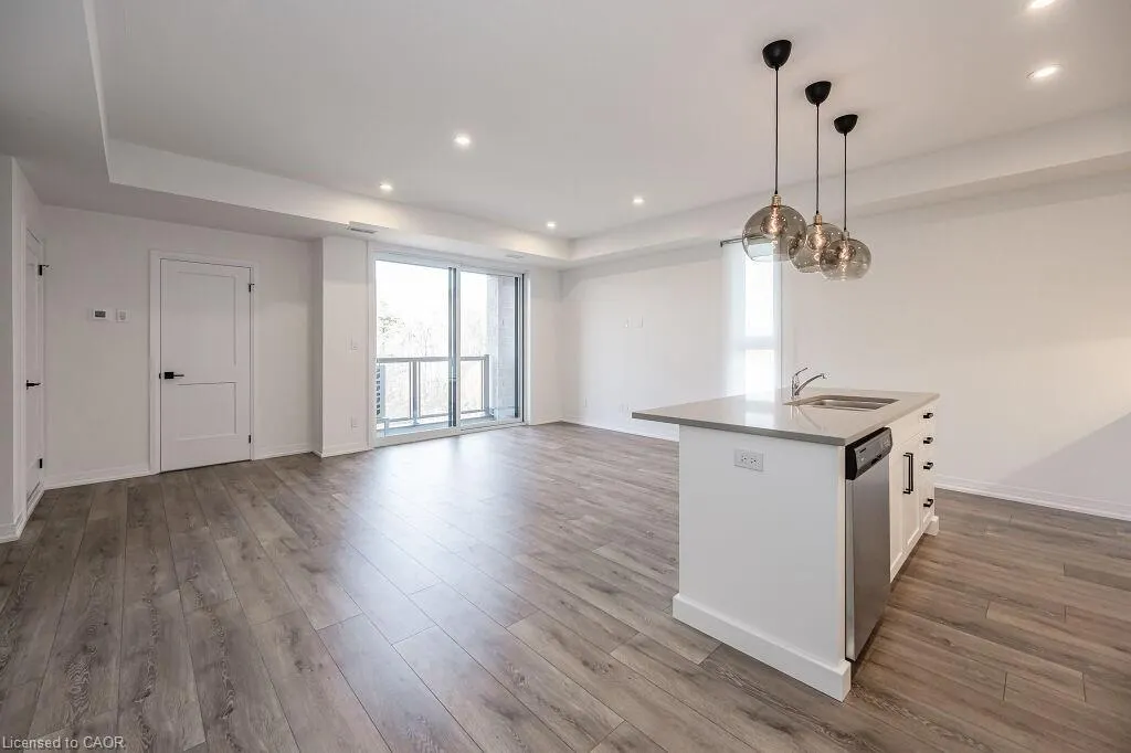 261 Woodbine Avenue, #36