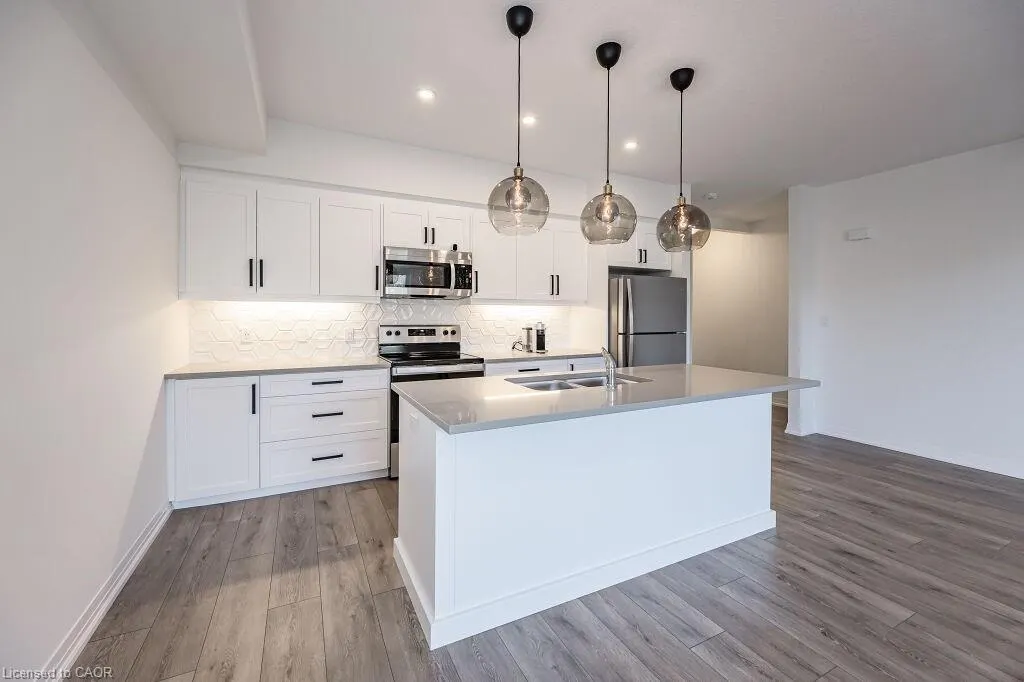 261 Woodbine Avenue, #36