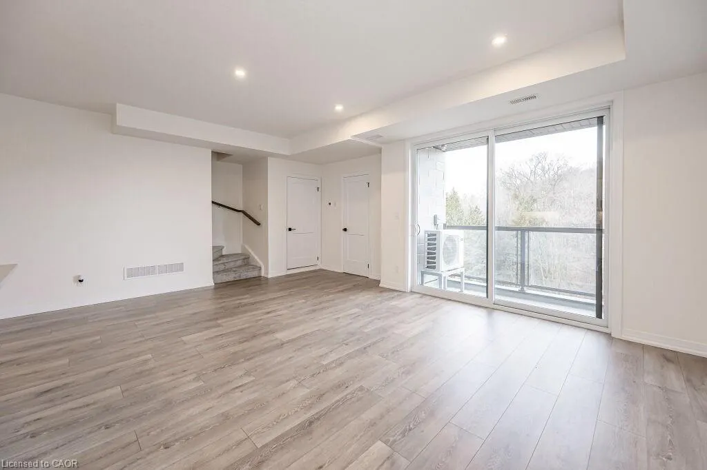261 Woodbine Avenue, #36