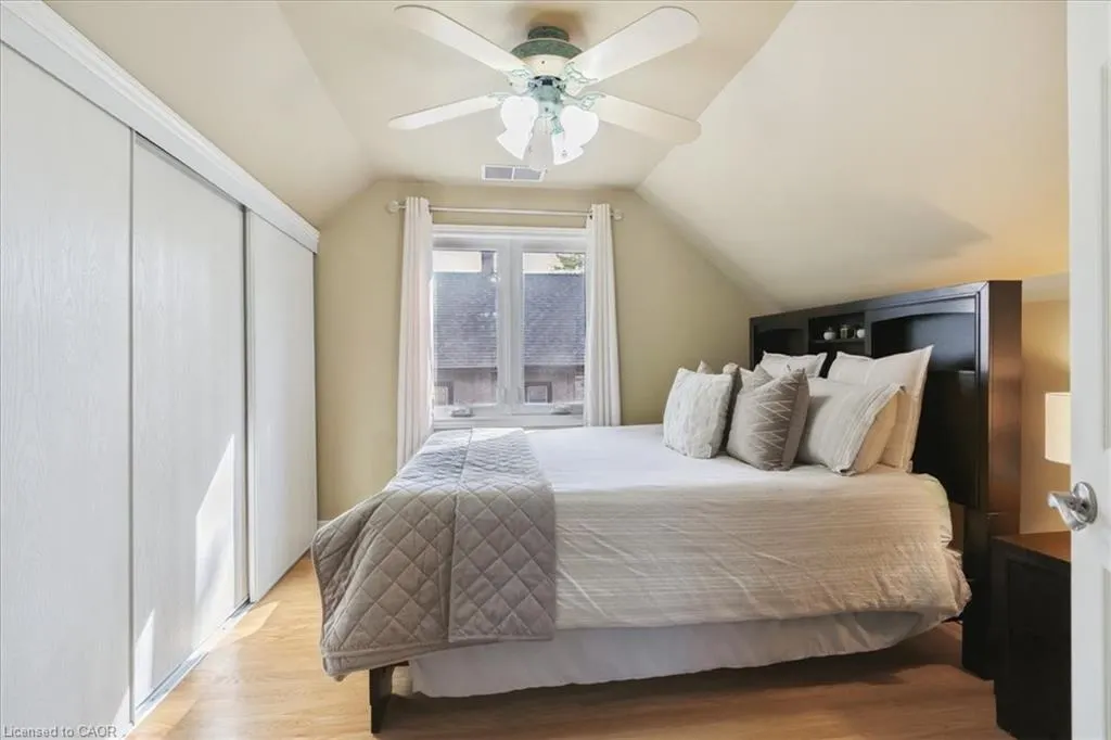 269 East 25th Street
