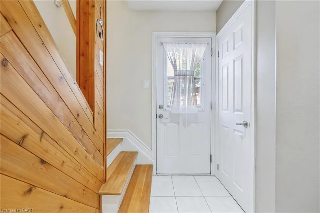 269 East 25th Street