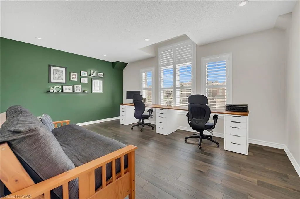 1459 Sycamore Garden