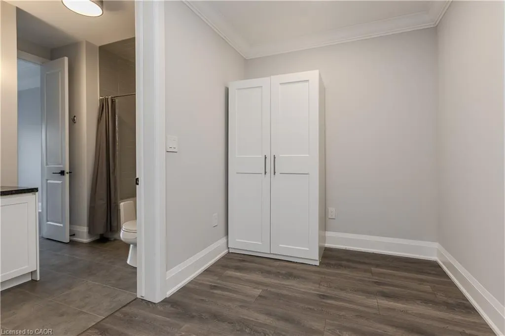 4040 Upper Middle Road, #117