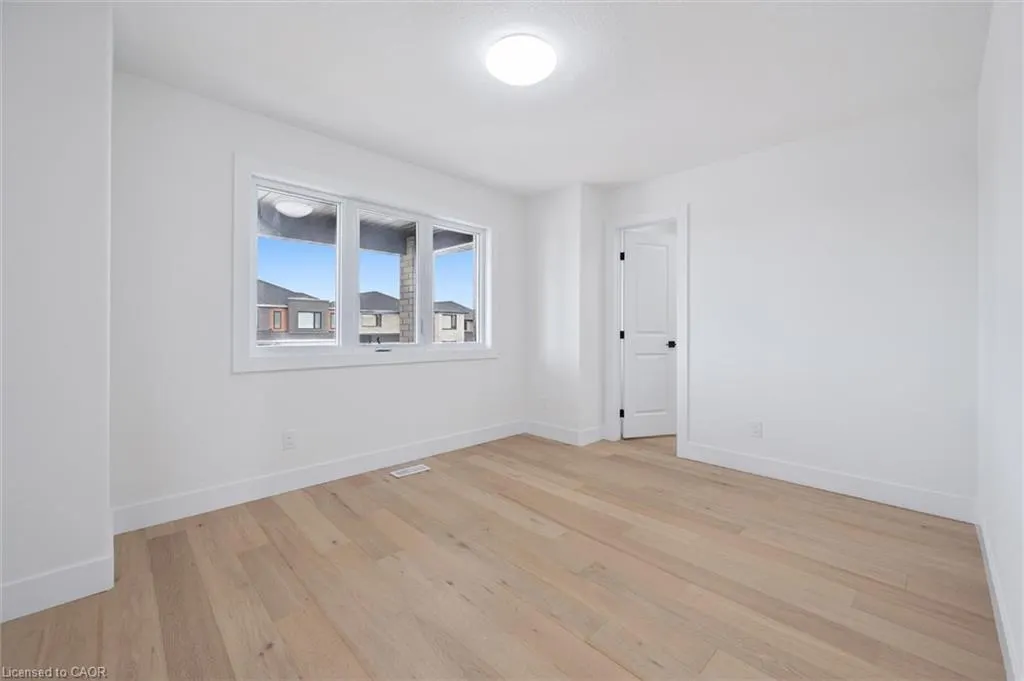 76 Sass Crescent