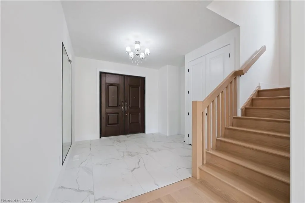 76 Sass Crescent