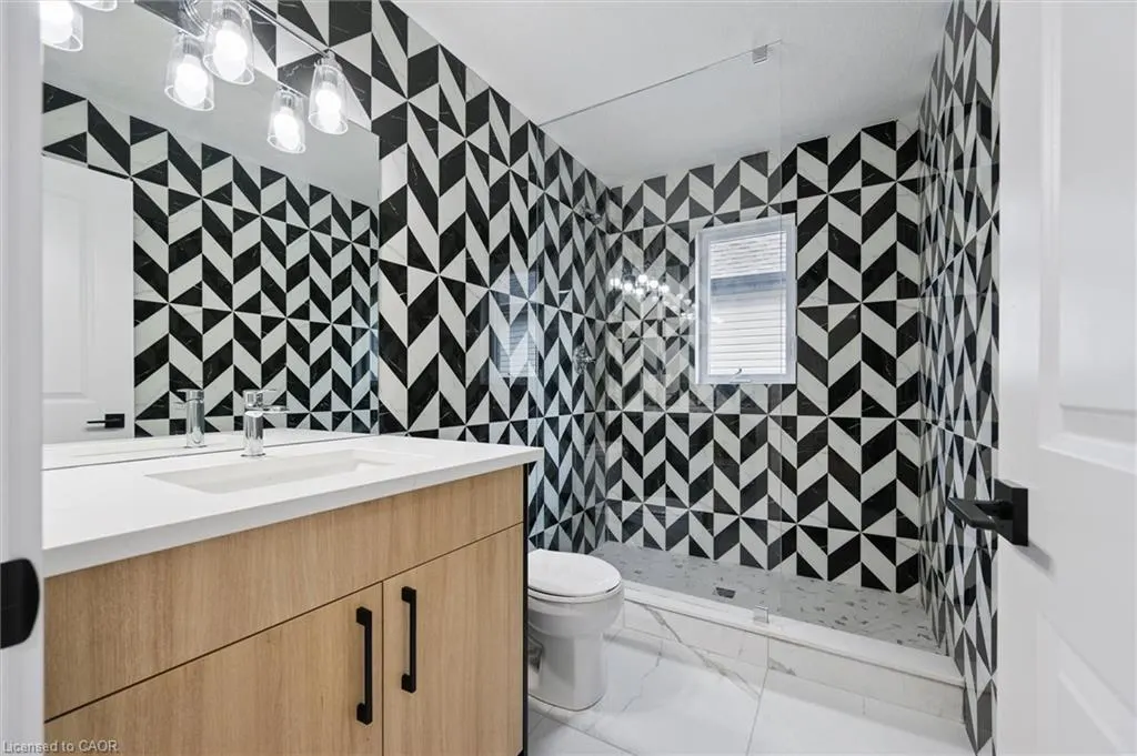 76 Sass Crescent