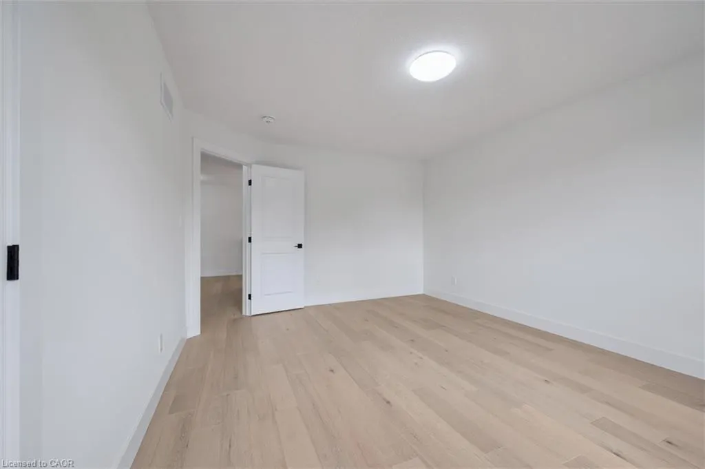 76 Sass Crescent
