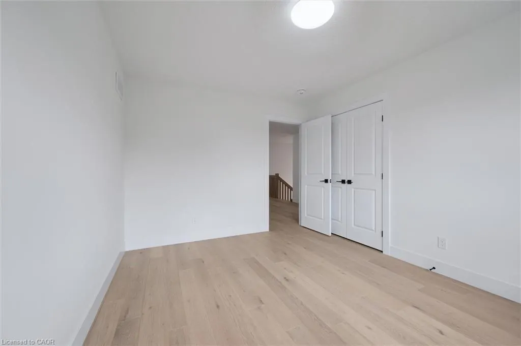 76 Sass Crescent