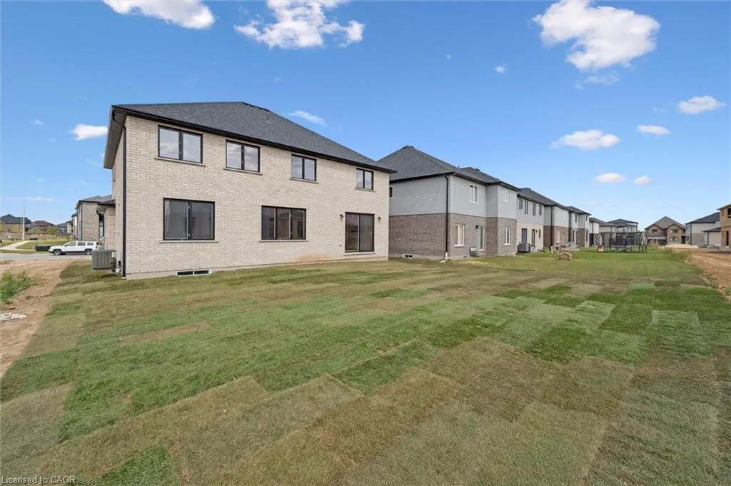 76 Sass Crescent