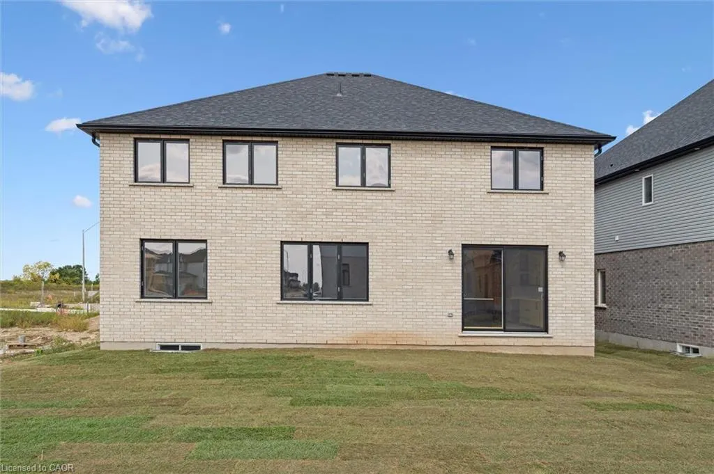 76 Sass Crescent