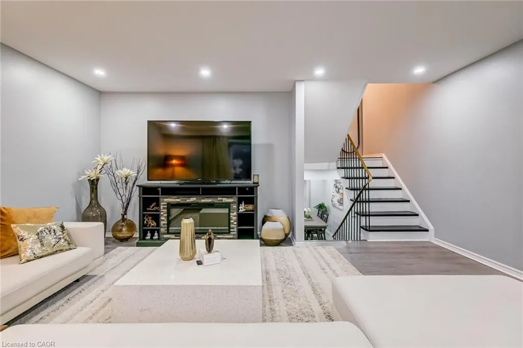 30 Heslop Road, #17