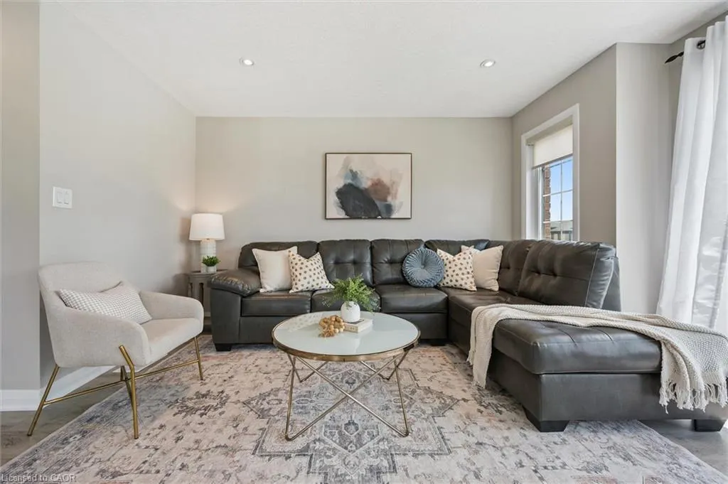 3 Ridgemount Street