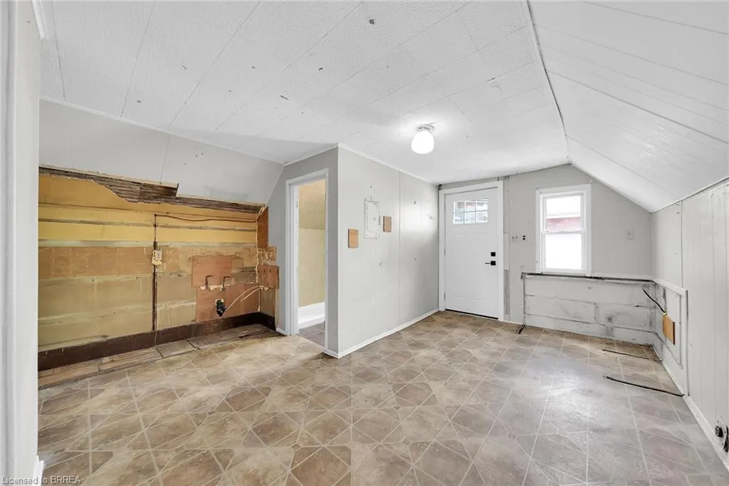 88 East Avenue