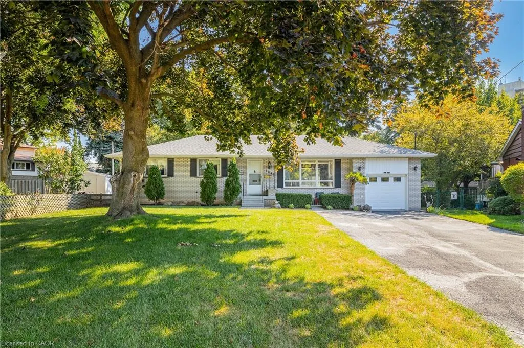 3046 Briarwood Crescent