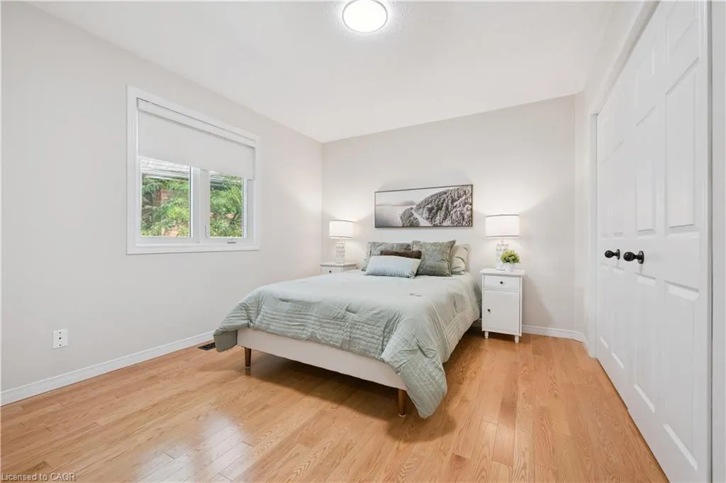 22 Windward Place