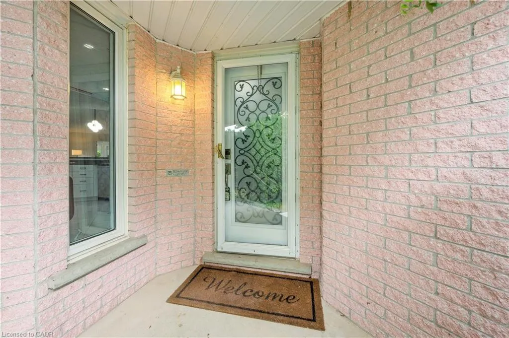 22 Windward Place