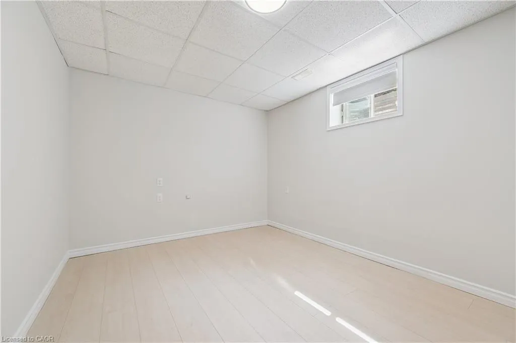 22 Windward Place