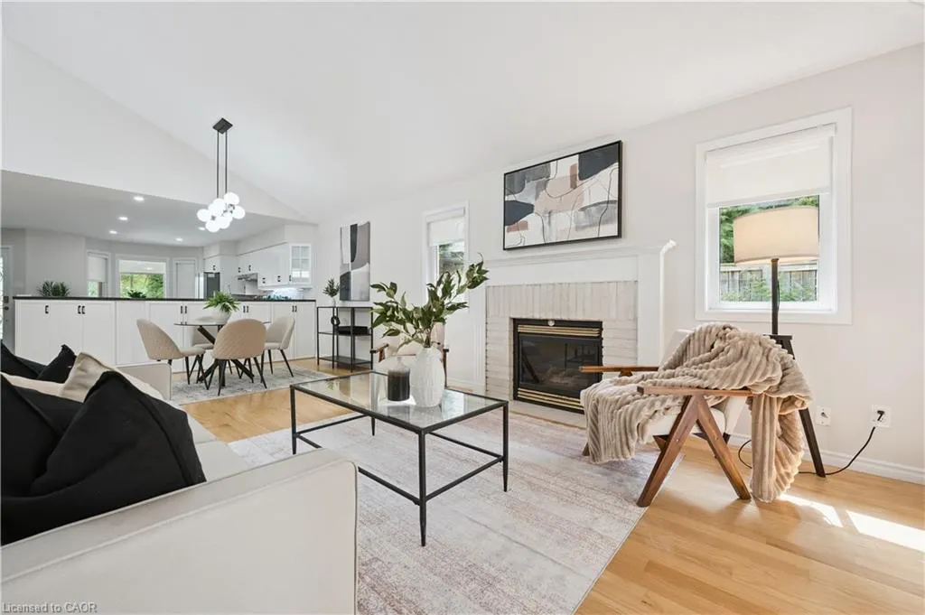 22 Windward Place