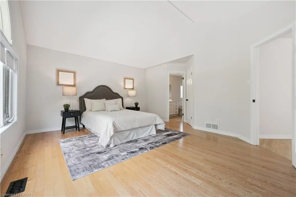 22 Windward Place