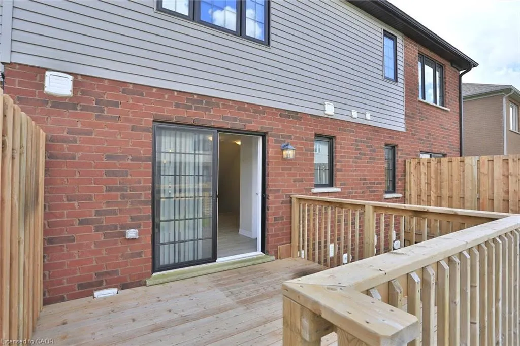 27 Ridgemount Street