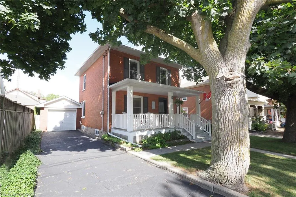 442 Lowther Street S