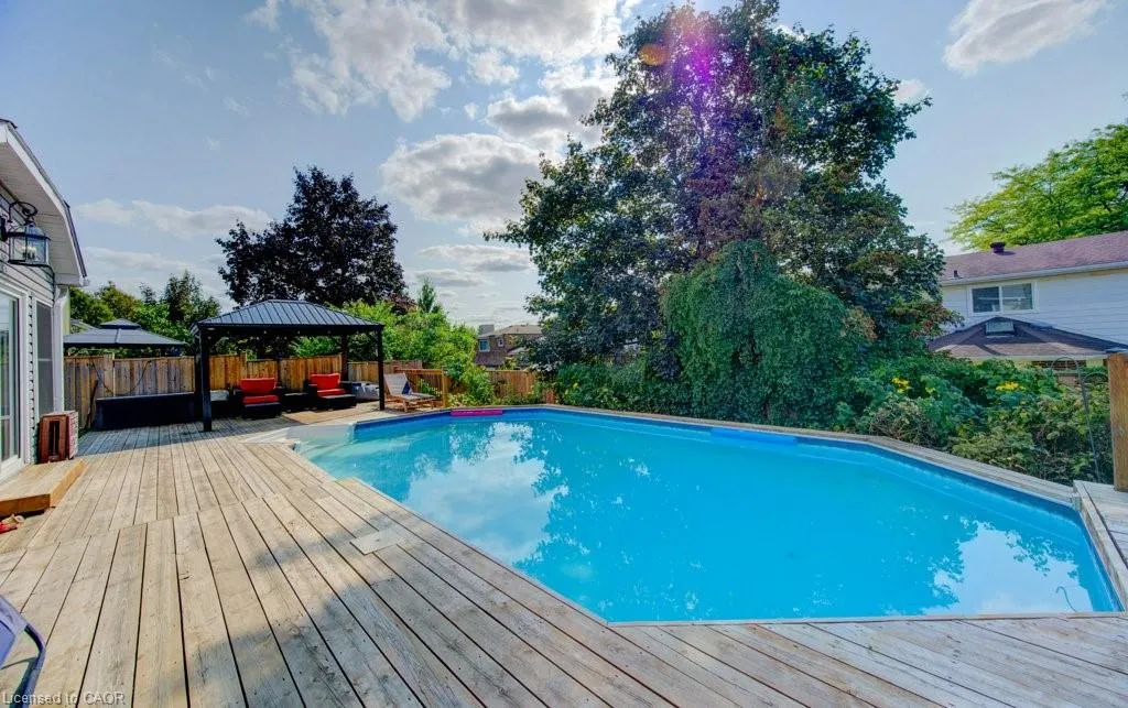 47 Winding Way