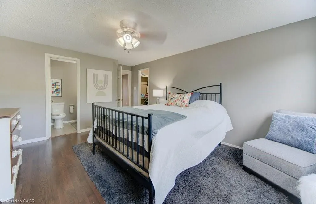 47 Winding Way