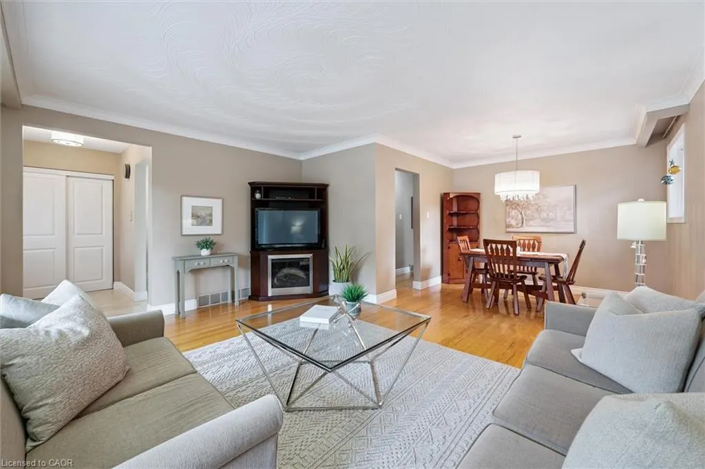 29 Algoma Drive