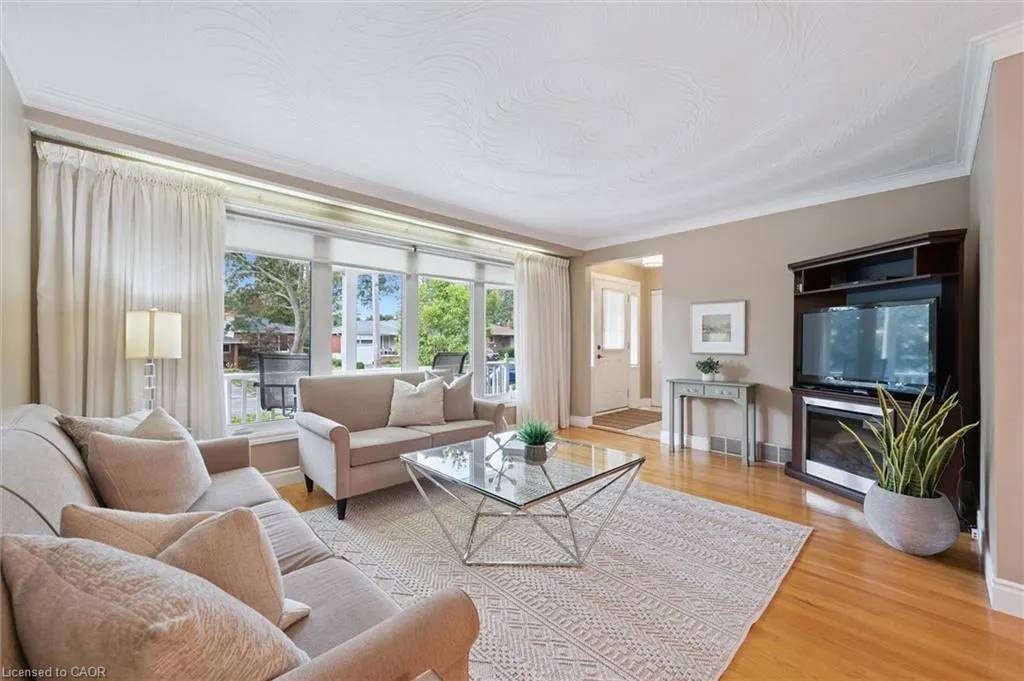 29 Algoma Drive
