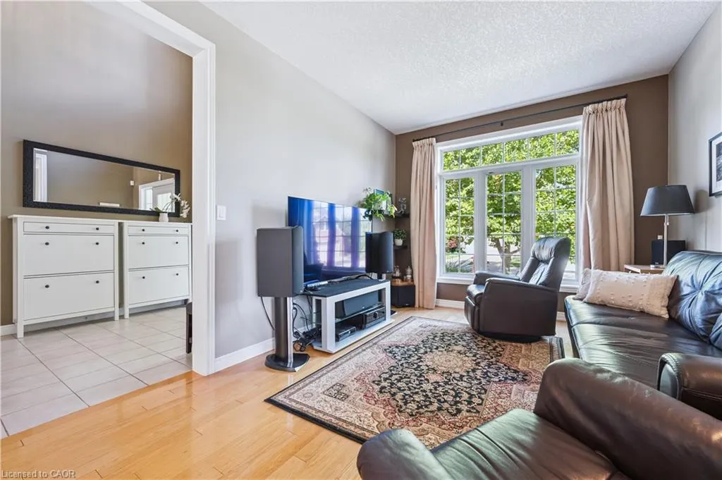 867 Creekside Drive