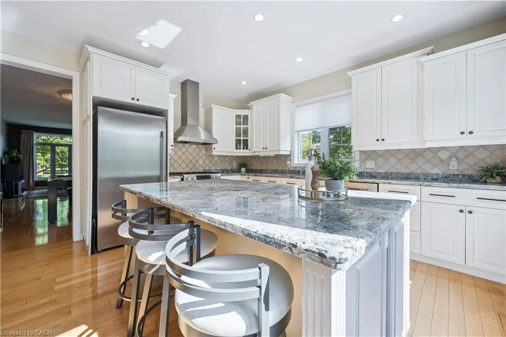 867 Creekside Drive