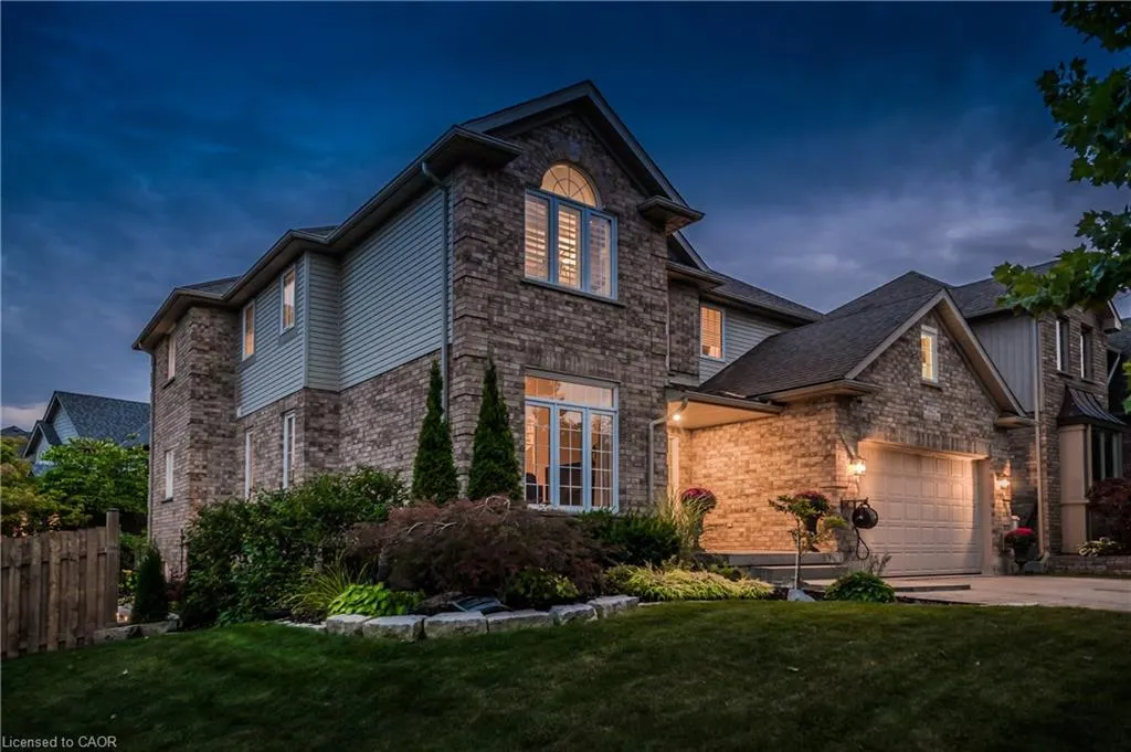 867 Creekside Drive