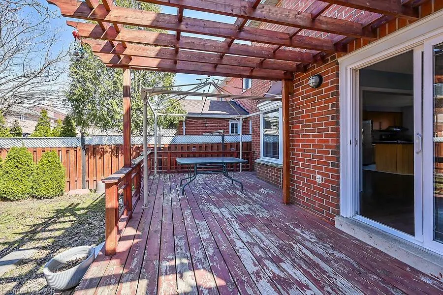 39 Blue Spruce Street
